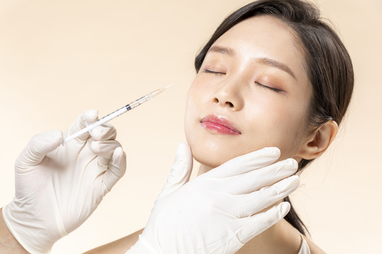 Tiêm botox có hại không và thời điểm nào nên tiêm?