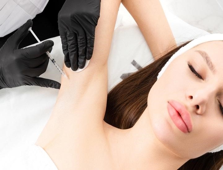 Tiêm Botox trị hôi nách bao lâu thì có tác dụng?