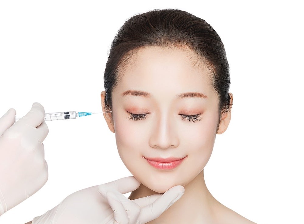 Những lưu ý khi tiêm filler làm đầy thái dương để gương mặt hài hòa