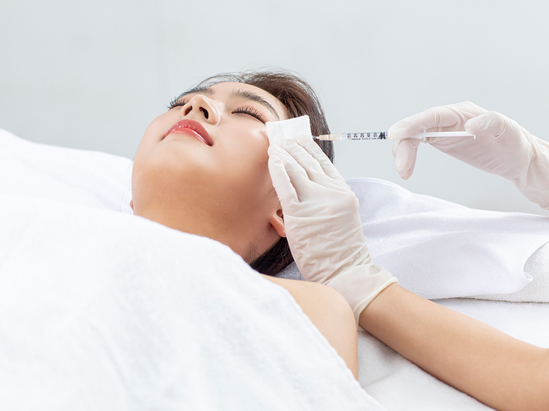 Những lưu ý khi tiêm filler làm đầy thái dương để gương mặt hài hòa