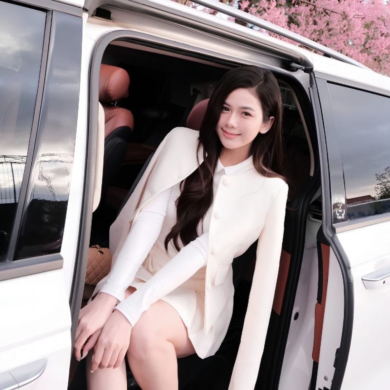 Thúy Hằng - Hot Instagram, Mẫu Ảnh 